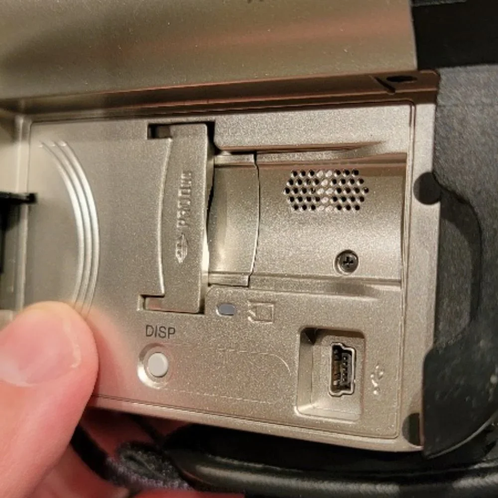 SONY Handycam DCR-DVD108E Recorder